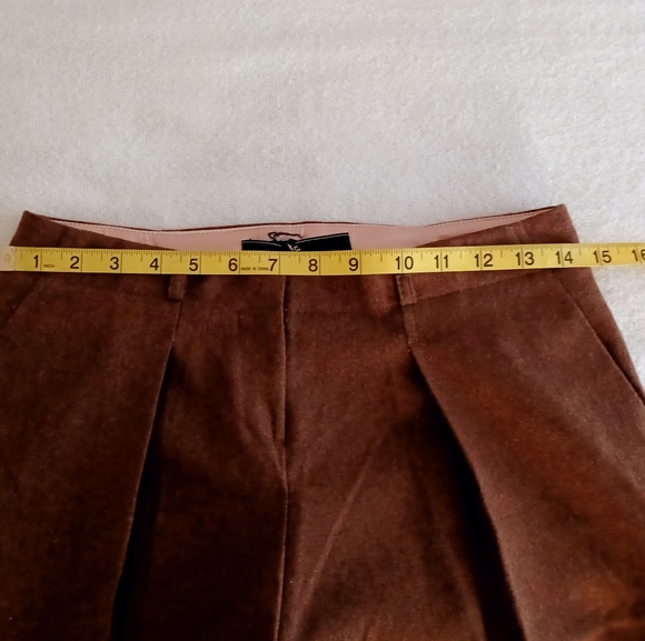 NWT ELISABETTA FRANCHI WOOL PANTS, size 40 - Picture 5 of 16